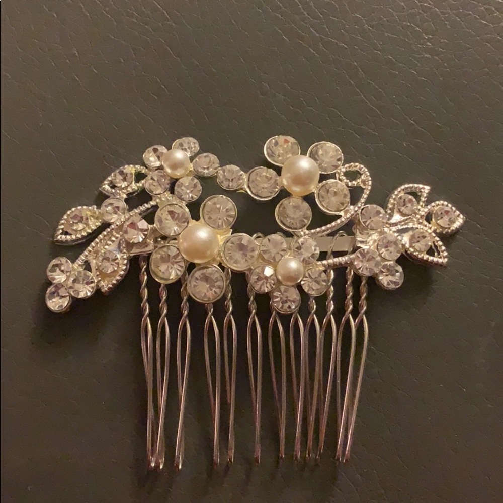 Bridal comb